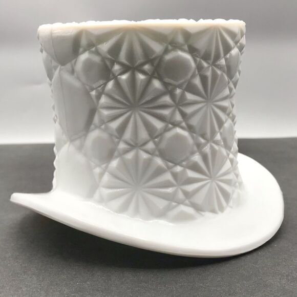 Vintage Fenton Daisy and Button Milk Glass Top Hat Topper Planter Decor - Picture 4 of 16